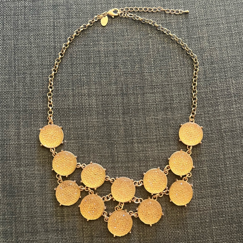 ROSE GOLD STATEMENT NECKLACE